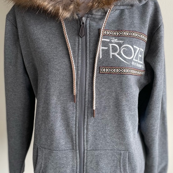 NWT DISNEY FROZEN THE HIT BROADWAY MUSICAL EMBROIDERED FUR RIMMED HOODIE SZ XS - Picture 14 of 14
